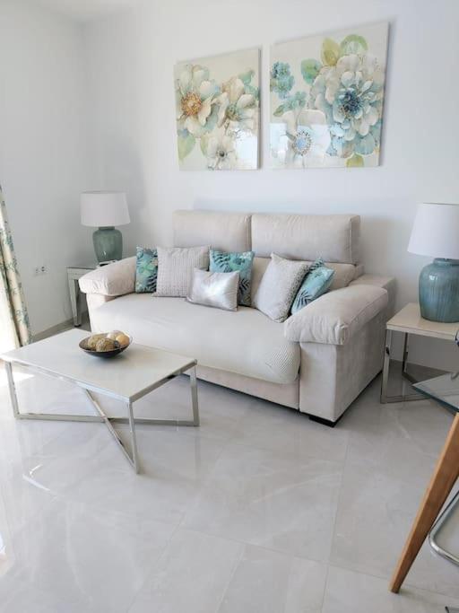 Lux. Frontbeach-terrace. 5 Pools.tv. 2 A.c.netflix Appartamento
