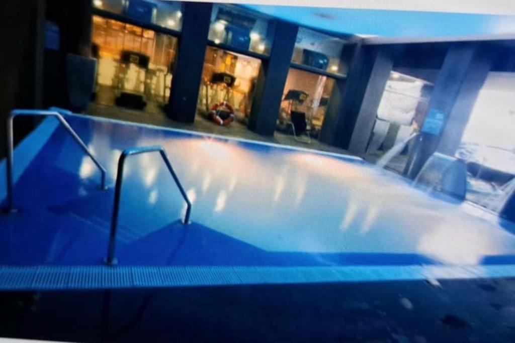 Appartamento Lux. Frontbeach-terrace. 5 Pools.tv. 2 A.c.netflix