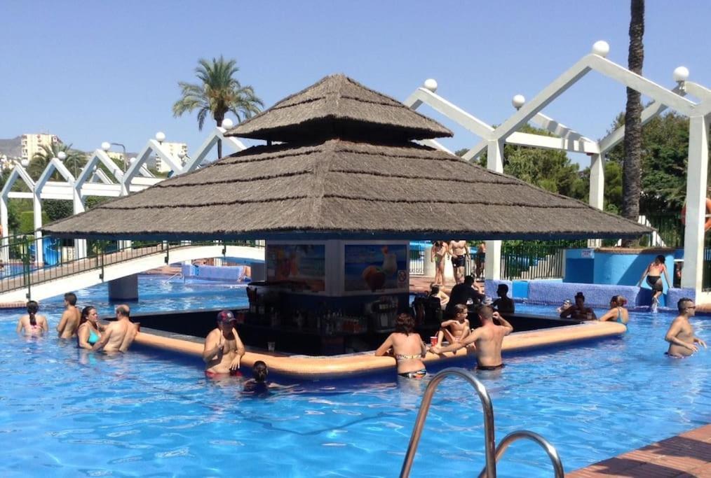 Appartamento Lux. Frontbeach-terrace. 5 Pools.tv. 2 A.c.netflix *