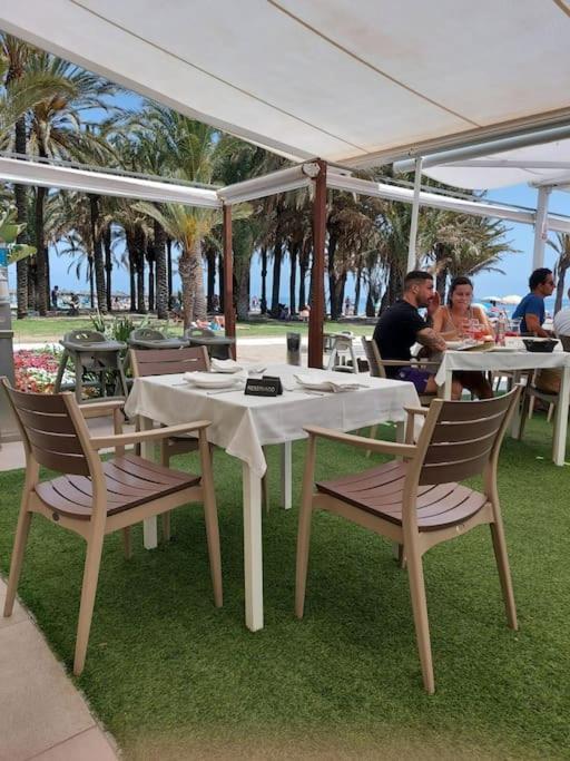 Appartamento Lux. Frontbeach-terrace. 5 Pools.tv. 2 A.c.netflix *